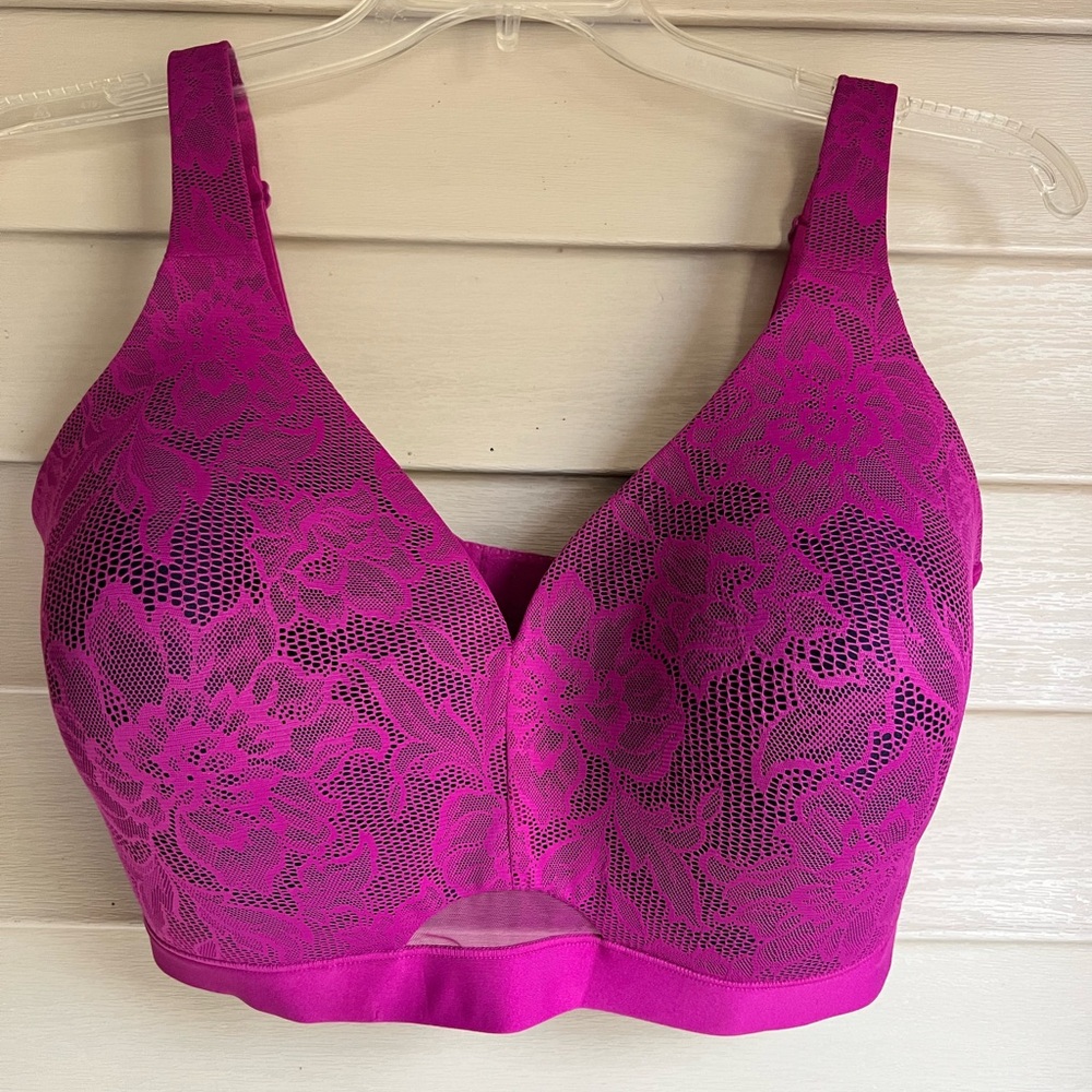 Cacique Magenta Lace Wireless Bra Size 40G
